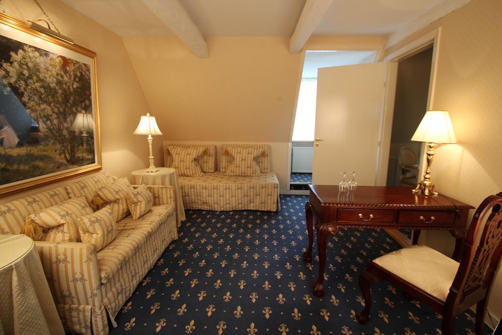 Store Restrup Manor House Экстерьер фото