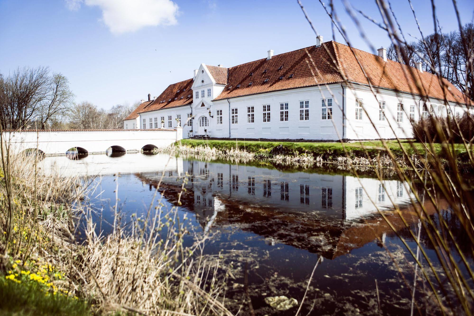 Store Restrup Manor House Экстерьер фото