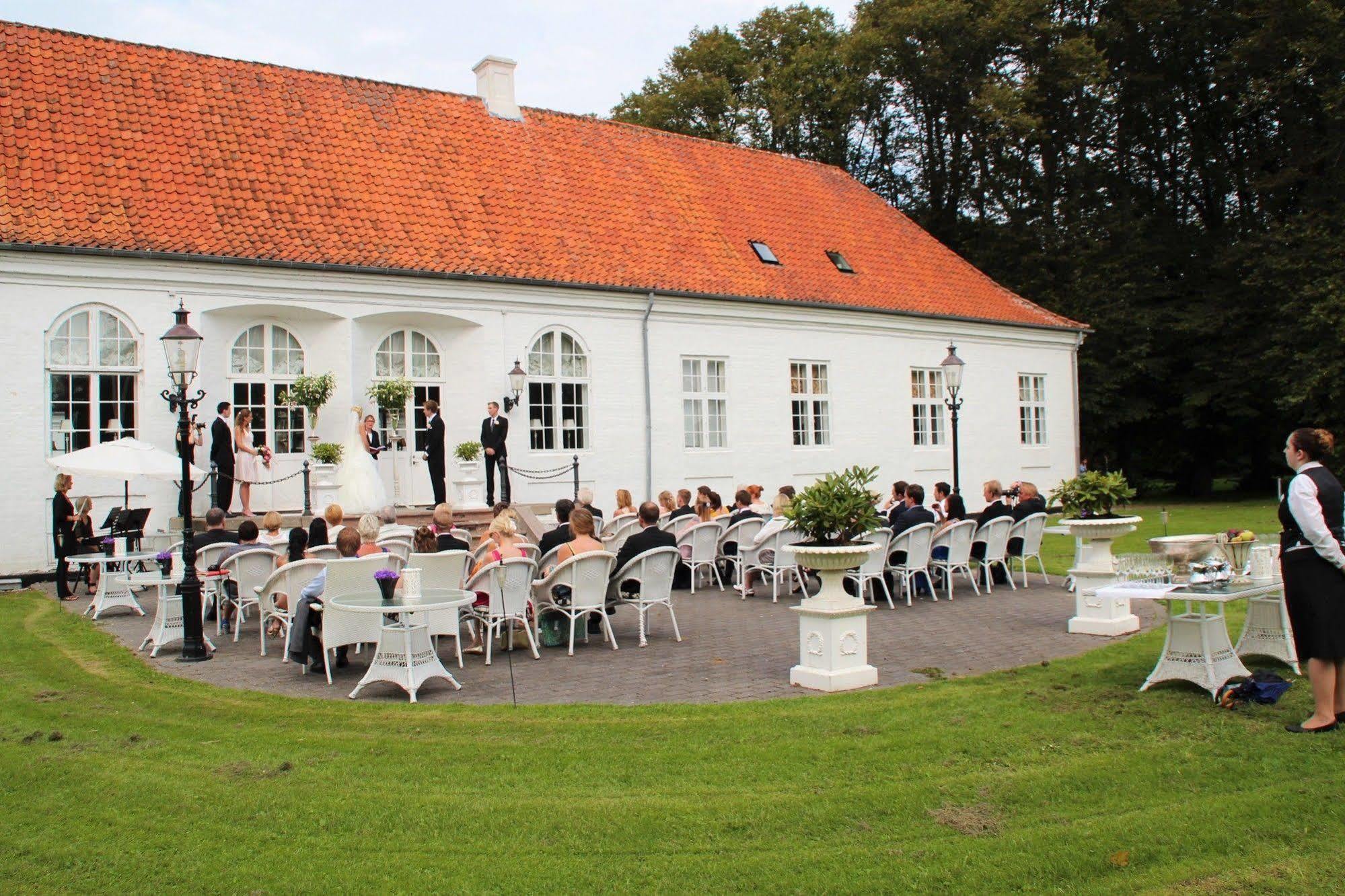 Store Restrup Manor House Экстерьер фото