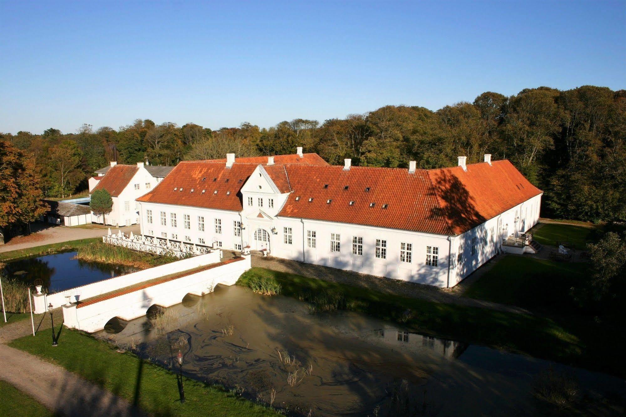 Store Restrup Manor House Экстерьер фото